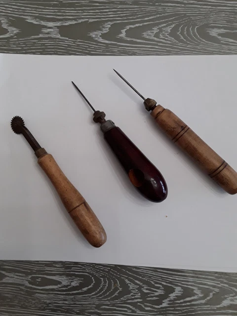 Outil Ancien De Cordonnerie Et Travail Du Cuir – Vintage – Occasion