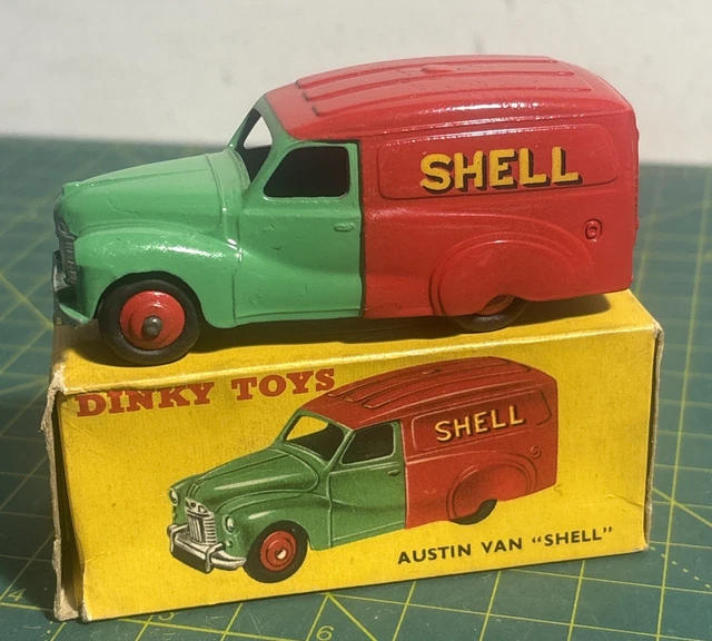 Dinky Toys GB Austin camionnette tôlée Shell BP