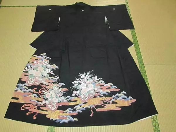 Japanese Vintage Kimono hand-painted Yuzen embroidery Tomesode 159cm