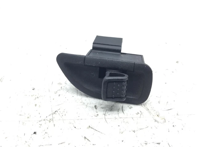 Commutateur/bouton De Démarreur Pour Scooter Piaggio Beverly 125 250 400 500 - Référence 58057R - Neuf