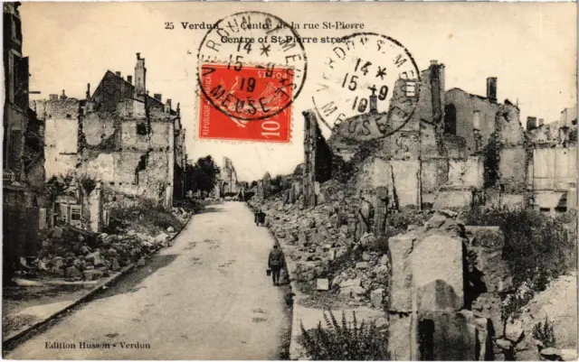 CPA Militaire Verdun - Centre de la rue St-Pierre (92000)