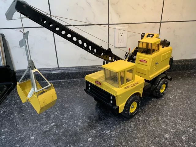 Vintage Mighty Tonka Crane truck Pressed Steel Yellow ORIGINAL PAINT