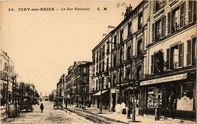 CPA IVRY-sur-SEINE - La Rue Nationale (659488)