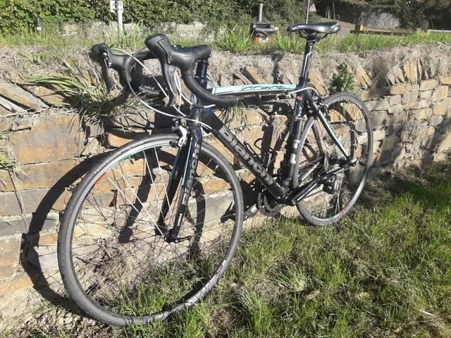 53cm bianchi road bike Infinito CV Rival eTap AXS Key features Size Bianchi Intrepida (53cm) BMS142 |
