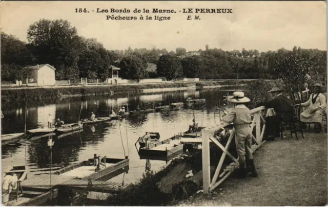 CPA Le PERREUX Les Bords de la Marne (65655)