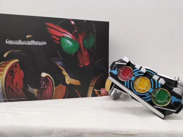 Bandai CSM OOO Driver – Cintura Di Trasformazione Kamen Rider OOO Per Adulti, Con Medaglie Core