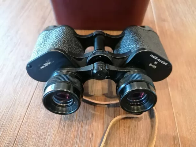 Carl Zeiss Jena Jenoptem 8x30W multi-coated Fernglas mit Tasche und Gurt