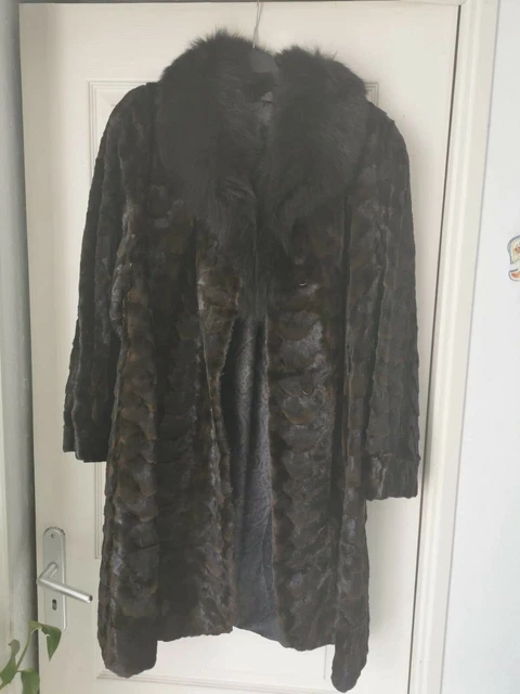 Manteau En Fourrure Vison Ou Renard Vintage Par Roger Fauré - Taille S, Couleur Marron - Occasion En Parfait état, Style Basique
