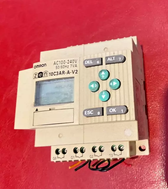 AC100-240V  50/60Hz 7VA  Omron ZEN-10C3AR-A-V2 CPU  inv#C2004