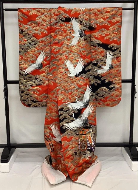 Uchikake Dress Japanese Kimono Robe Flying Crane Red Black Jacket Cosplay Silk