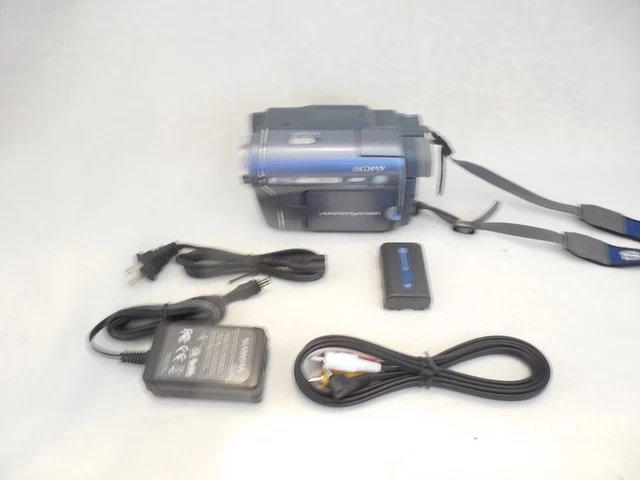 Sony CCD-TRV328 8mm Hi8 Analog Camcorder Bundle VG Condition 90-Day Warranty