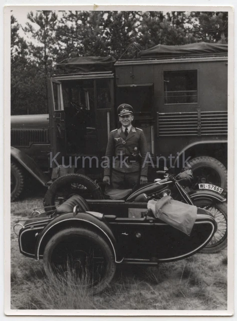 C584 Foto Wehrmacht Luftwaffe Funker nachricht Offizier LKW Kabine Motorrad BMW