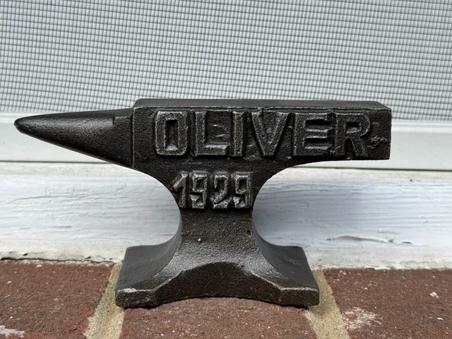 Winchester Repeating Arms 1929 Decorative Cast Iron Anvil - Antique Finish Man Cave Paperweight