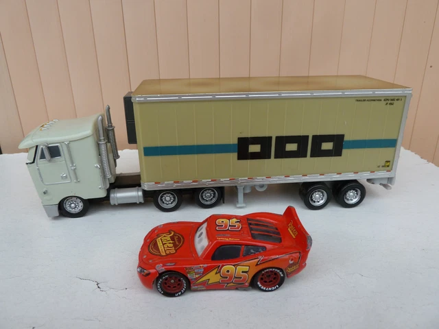 CAR'S DISNEY PIXAR Camion Ben Crankleshaft hauler + Mc Queen 95 EUR 40 ...