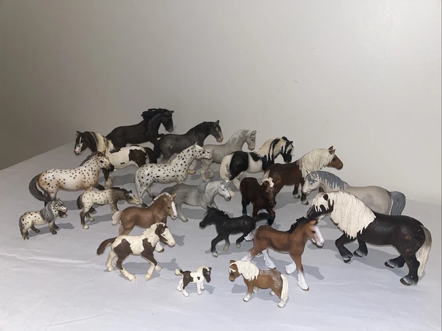Schleich sales retired horses
