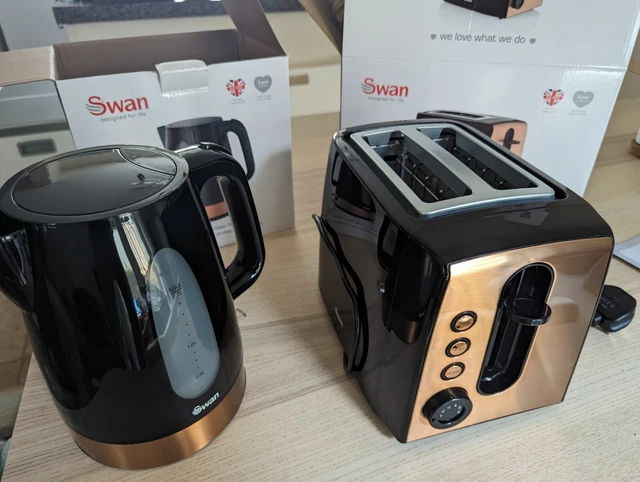 Swan deals copper toaster