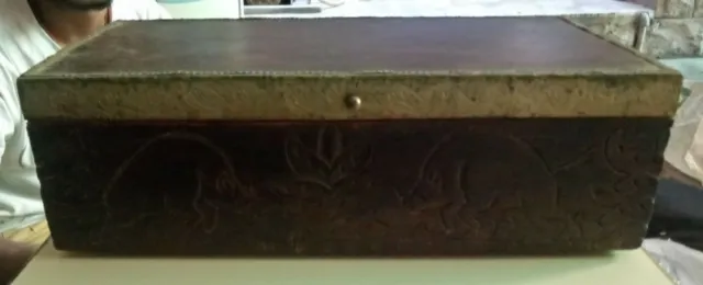 Caja de madera hecha a mano de latón tallado equipada antigua caja de...