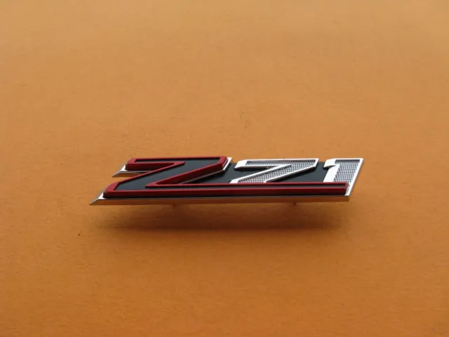 19 20 21 Chevy Silverado Z71 Front Emblem Logo Badge Symbol 84319918 Oem A38137