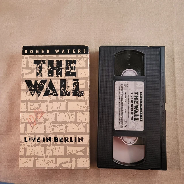 THE WALL PINK FLOYD Live in Berlin VHS Roger Waters Bryan Adams Sinead