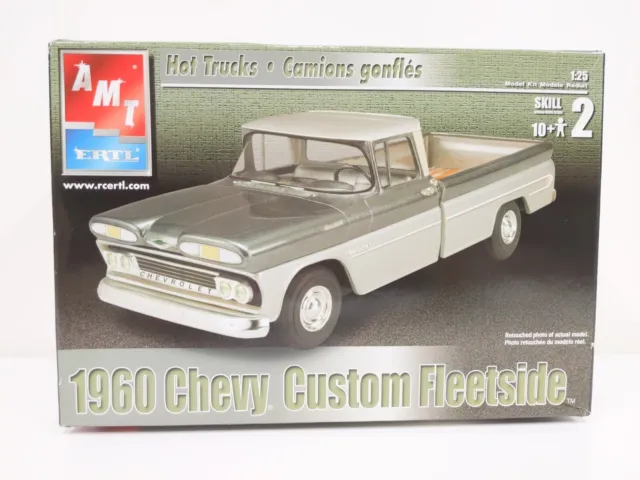 AMT 1960 Chevy Custom Fleetside 1:25 Model Truck Kit 6310 (open box)