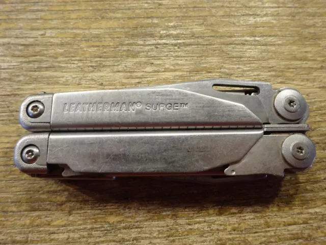 Couteau Multifonctions Leatherman Surge