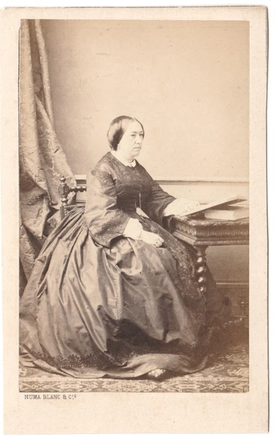 CDV circa 1865. Juliette, Armand et Élisabeth Douville de Franssu. Noblesse