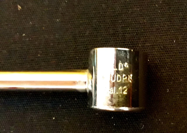 Doseur de poudre 0 à 150 grains - Avec entonnoir démontable et épingle