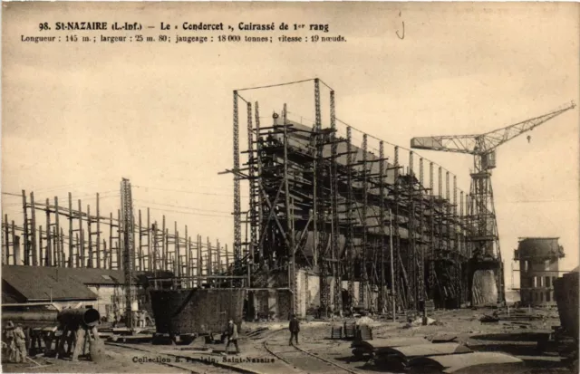 CPA AK St-NAZAIRE - Le Condorcet 1* row leatherback (650559)