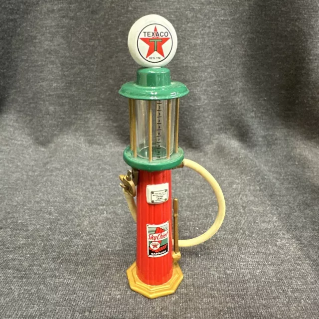 1998 Gearbox 1:25 Scale Texaco 1920's Wayne Gas Pump, Preowned