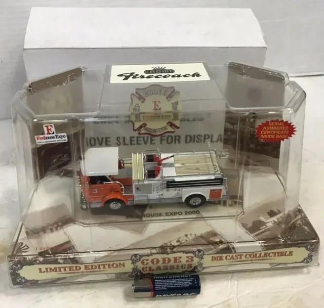 Code 3 Collectibles Firehouse Expo 2000 Fire Truck #12228 New In Box 1:64
