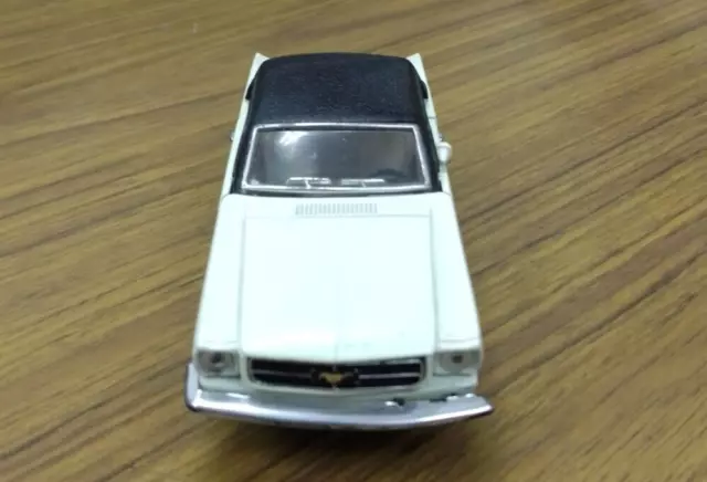 Superior 1965 Ford Mustang Model Car Ss5719