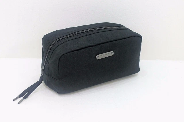 Givenchy wash bag online