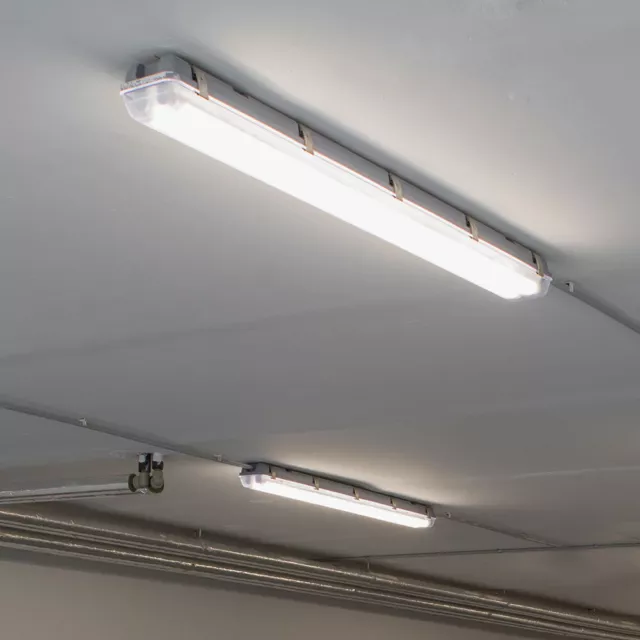 Lampe de baignoire LED lampe résistante à l'humidité 127,5 cm