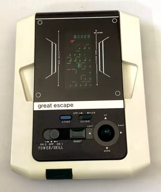 Vintage 1982 EXTREMELY RARE GREAT ESCAPE Tabletop LCD game (Very Good Condition)