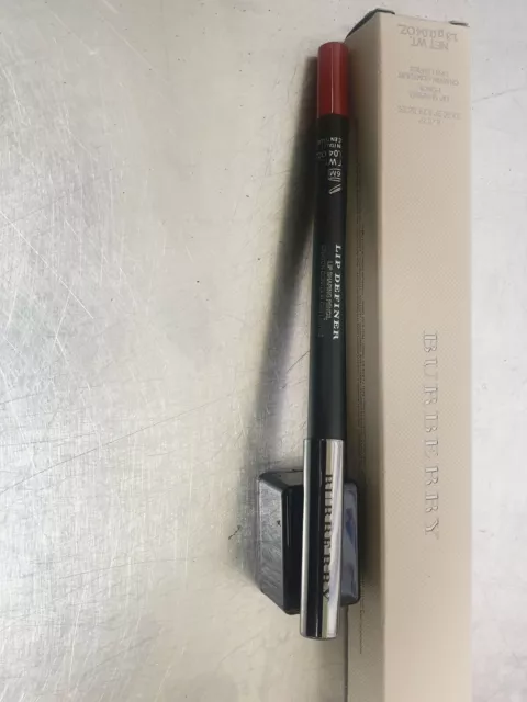 Burberry Lippendefiner ultraweicher lippenförmiger Bleistift Union rot Nr. 9 (M) 2