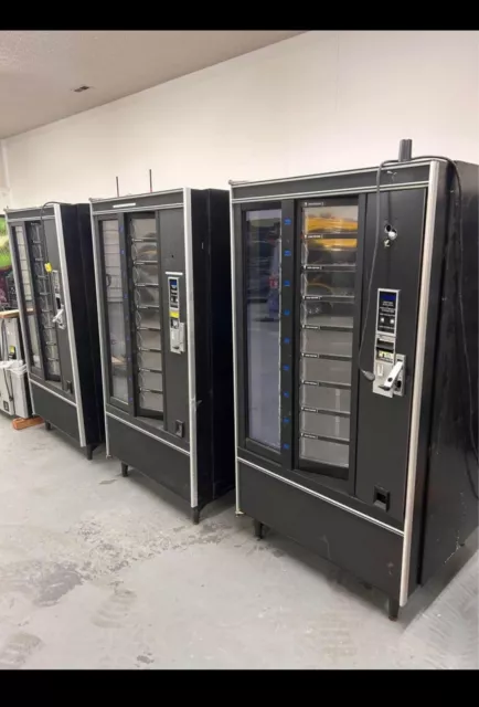 3 Vending Machine, Crane National Shoppertron 431, Black, 760Lbs 38"W 72"H 31"D