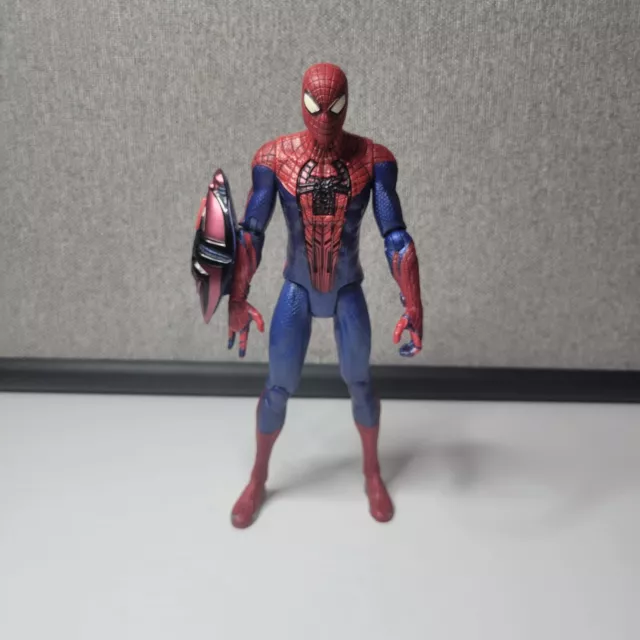 2012 Hasbro Marvel AMAZING SPIDER-MAN Talking Missile Firing Action Figure