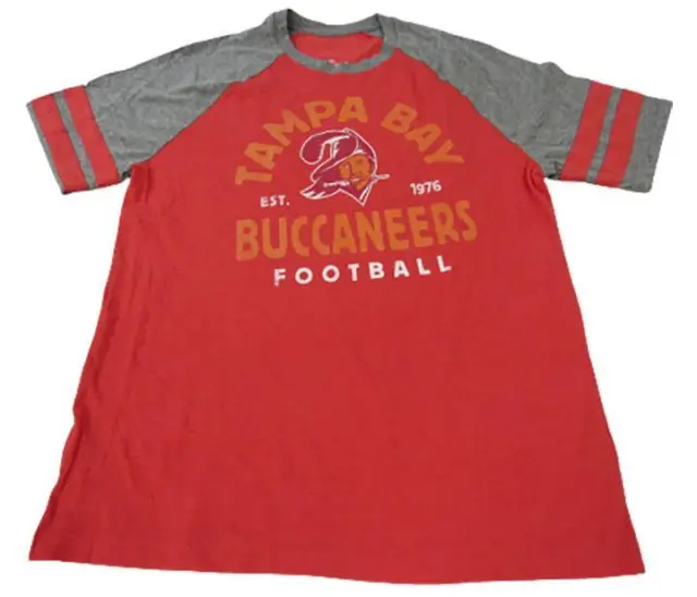 New Tampa Bay Buccaneers Mens Sizes L-XL Red Shirt
