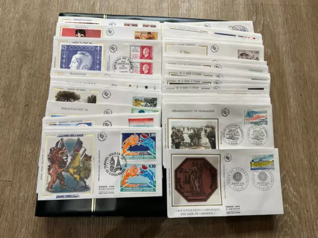 Lot  de 63 FDC  enveloppes 1 er jour  de  France de 1994 toutes différentes