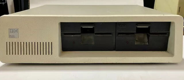 Vintage IBM XT 5160 PC Personal Computer – Powers On, Untested