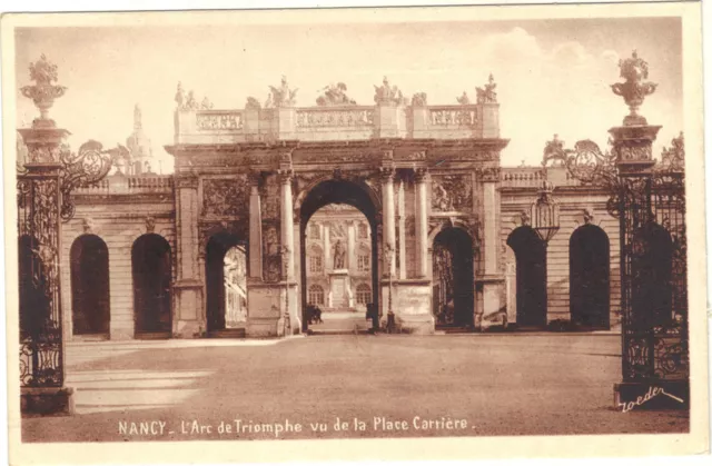 54 - cpa - NANCY - L'Arc de Triomphe vue de la place Carrière ( i 269)