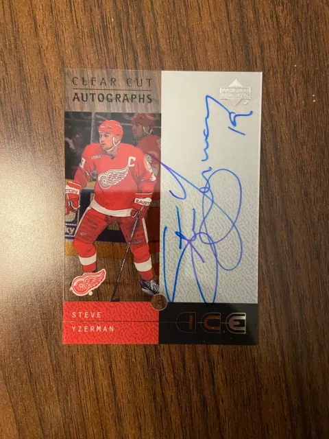 Steve Yzerman 1998-99 SP Authentic Sign of the Times #SY (SGC 9