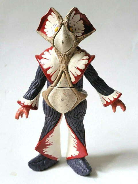ALIEN ZAGON 2000 Ultraman Nice Kaiju Ultra Monster Series Bandai Figure ...