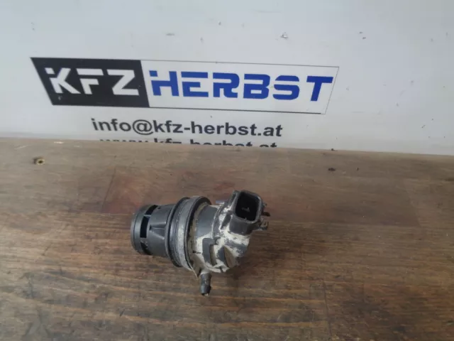 Scheibenwaschpumpe Mazda 6 GG 8603109170 2.0 DI 105kW RF7J 104047