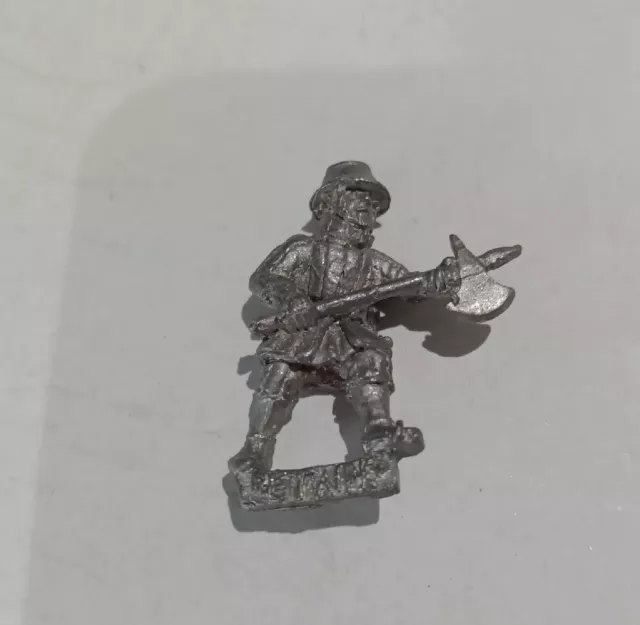 Citadel GW Retainer Man at Arms Fighter with halberd 1987 Metal oop