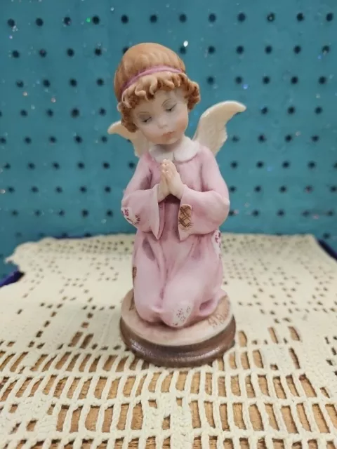 Giuseppe Armani Figurine 621-C "Knelt Little Angel" Angioletto In Ginocchio