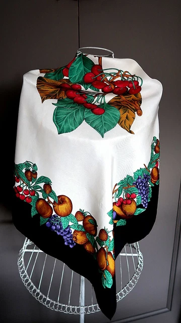 Foulard Triangle En Soie Vintage RAPHAEL - Pois Mauve - Italie - 200 Cm - Occasion Très Bon État