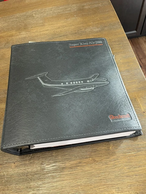 Beechcraft Super king Air 200 Aircraft Operators Manual Beechcraft Super king Air 200 Aircraft Operators Manual