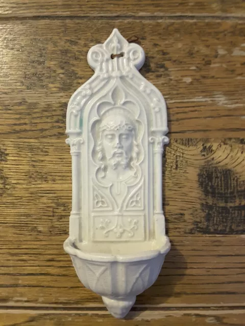 bénitier porcelaine Digoin Sarreguemines décor Christ Jésus
