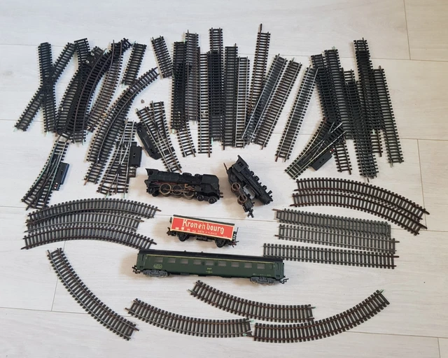 Lot Rails Jouef, Lima, Etc - Aiguillages, Wagons, Passages - Pour Pièces